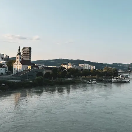Donau Hauptplatz Retreat Λιντς